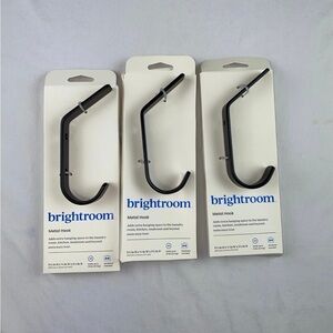 NEW Hanging metal hooks